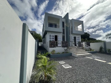 4 Bedroom Townhouse, Duplex