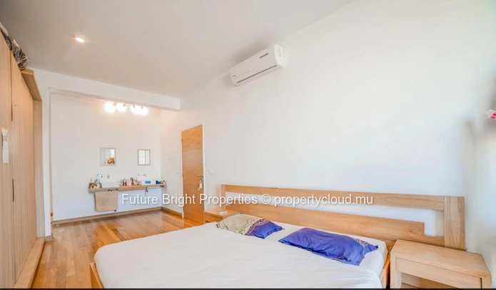 For Rent: Exquisite Home in Flic en Flac