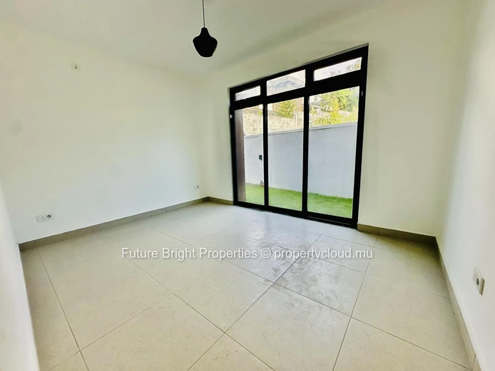 Modern 5-Bedroom Duplex In Floréal – Newly Built & Perfectly Located