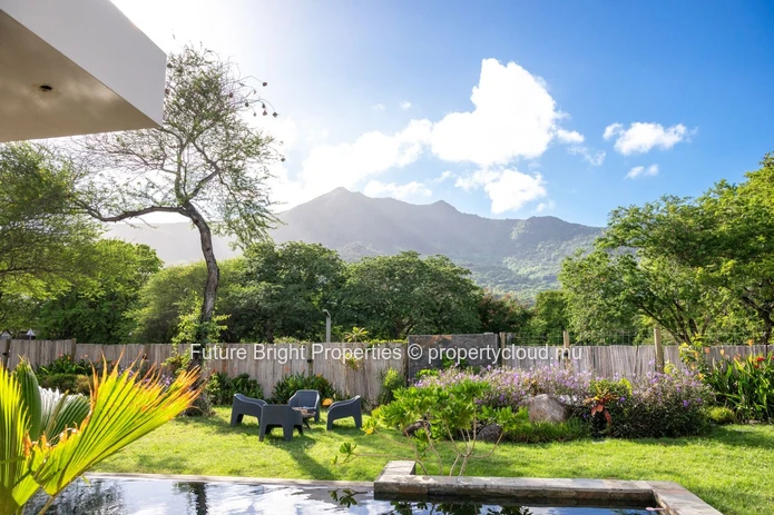 Where Nature Meets Luxury: Your Villa at Domaine de Palmyre