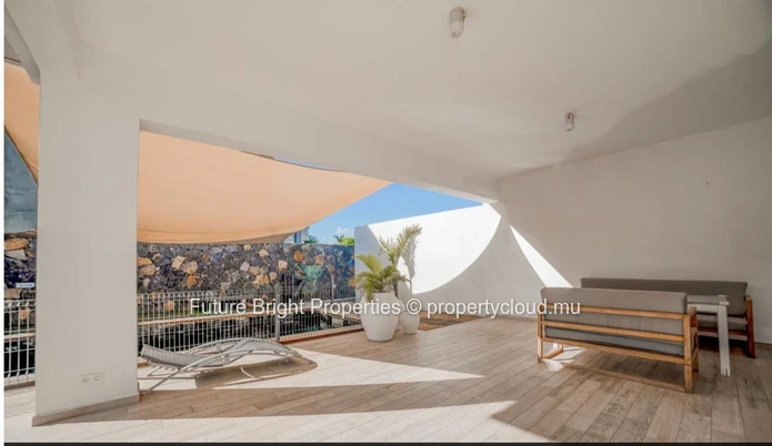 For Rent: Exquisite Home in Flic en Flac
