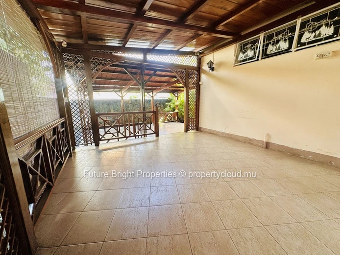 Classic Elegance Meets Comfort: Stunning Traditional Residence