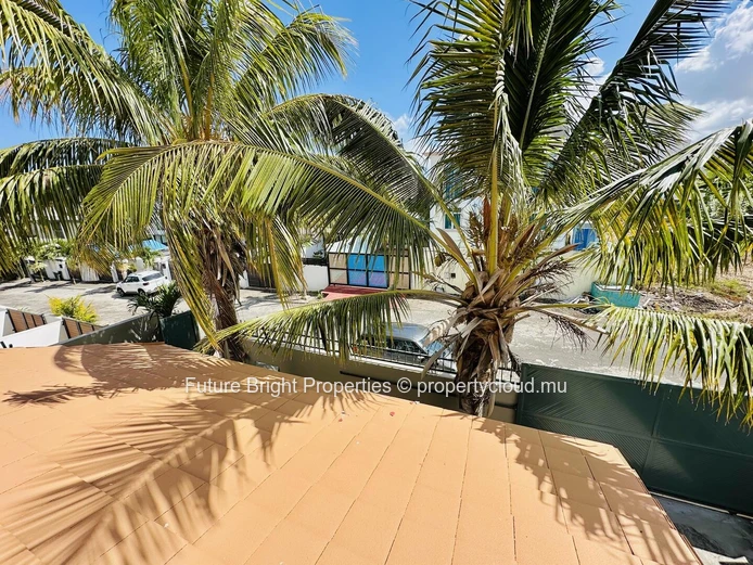 Stunning House in Flic en Flac – A Perfect Blend of Comfort and Vacation Vibes