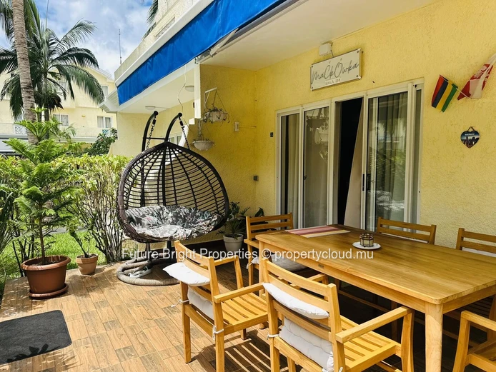 Duplex for Sale in the Heart of the West – Modern, Spacious, and Just Minutes from the Beach
