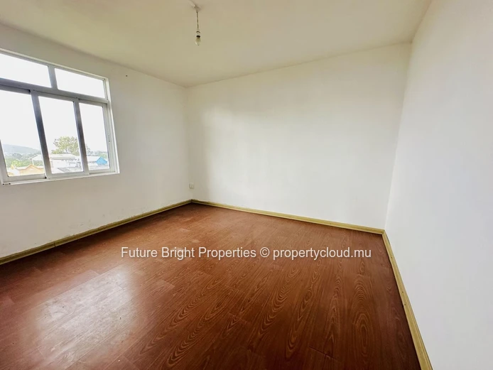For Sale: 3-Storey House with 6 Bedrooms, Ideal for Investment
