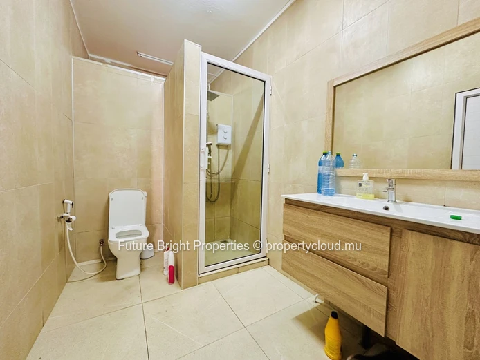 Family Home with Spacious Garden – Steps Away from All Amenities