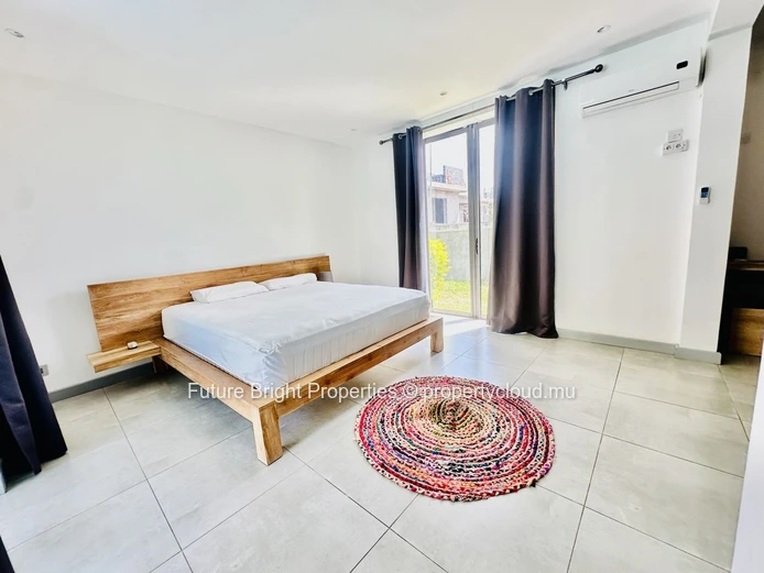 Modern & Luxurious House For Sale In Riverside Balaclava – A Dream Home In A Peaceful Setting