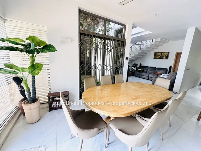 For Sale: A Contemporary Masterpiece with Expansive Grounds and Luxury Living