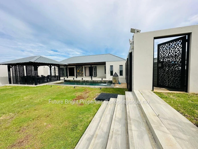 Individual home in a gated Residence!