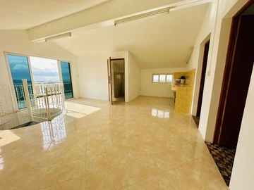 6 Bedroom House