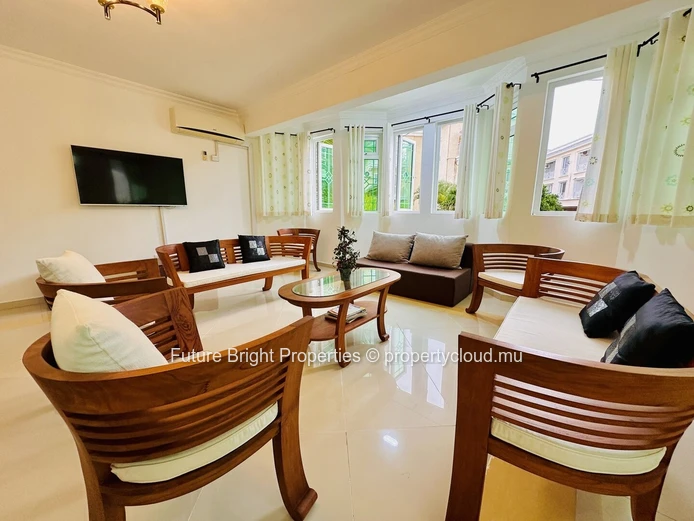 Coastal Elegance Just Steps from Flic en Flac Beach