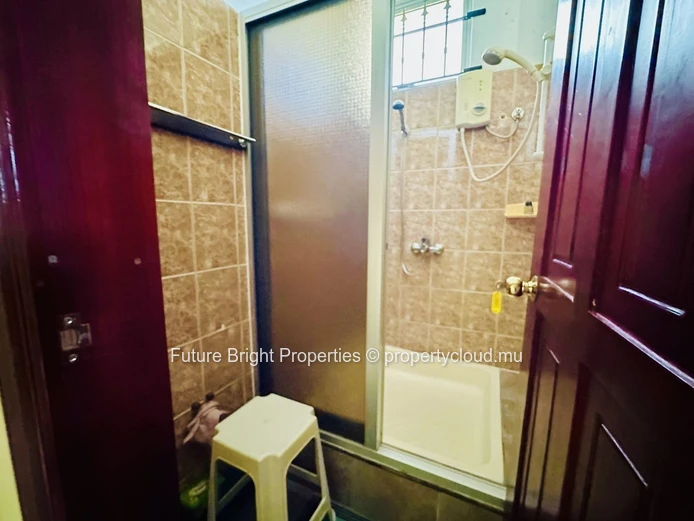 Prime Roadside Property in Moka – Ideal for Residential Living & Commercial Investment