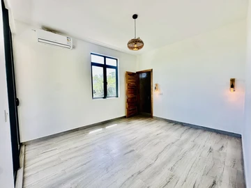 3 Bedroom Townhouse, Duplex