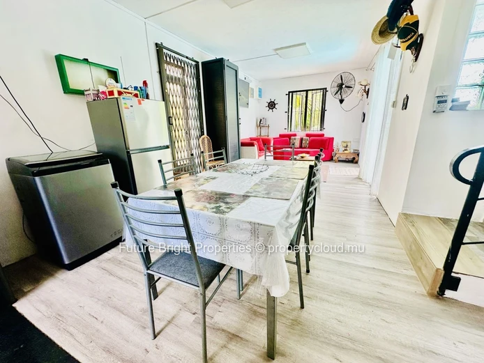 Beautiful Fully Furnished Home With Sea & Le Morne Views – La Gaulette