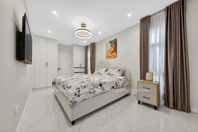 Elegant Contemporary Villa For Sale In Grand Baie – Luxury Island Living Near The Beach