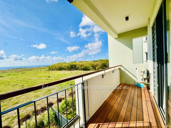 Modern & Stylish Apartment for Rent at The Grove, Cascavelle A Peaceful Haven with Spectacular Ocean & Mountain Views
