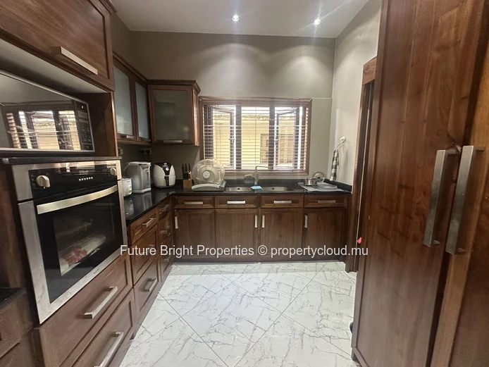 Furnished 3-Bedroom House on ground floor for Rent in Ebène Au Bout Du Monde