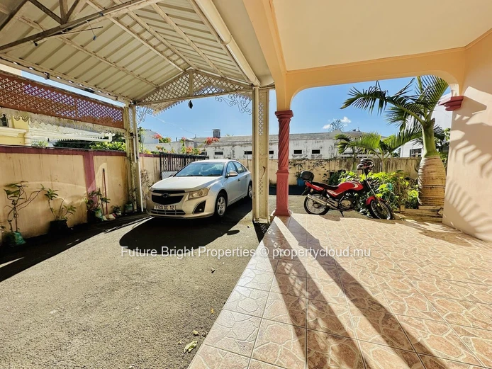 For Sale – Elegant and Spacious Family Home in a Tranquil Morcellement