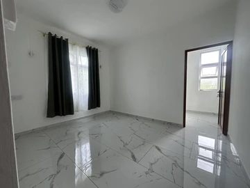 4 Bedroom Townhouse, Duplex
